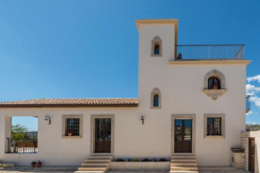 Trappeto Dellago with sea view, pool, parking & wi-fi